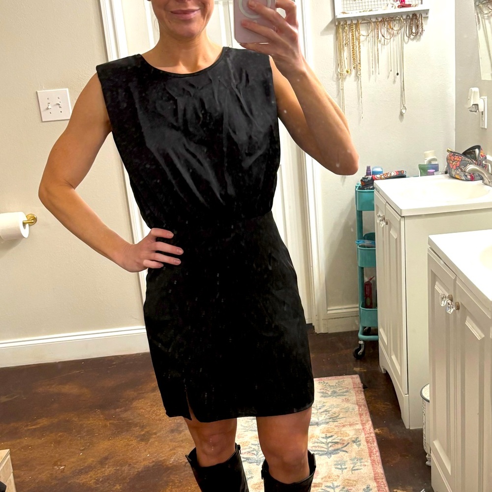 Black LELIS collection dress
Size S
Cute shoulder pad detail 
Larger on top